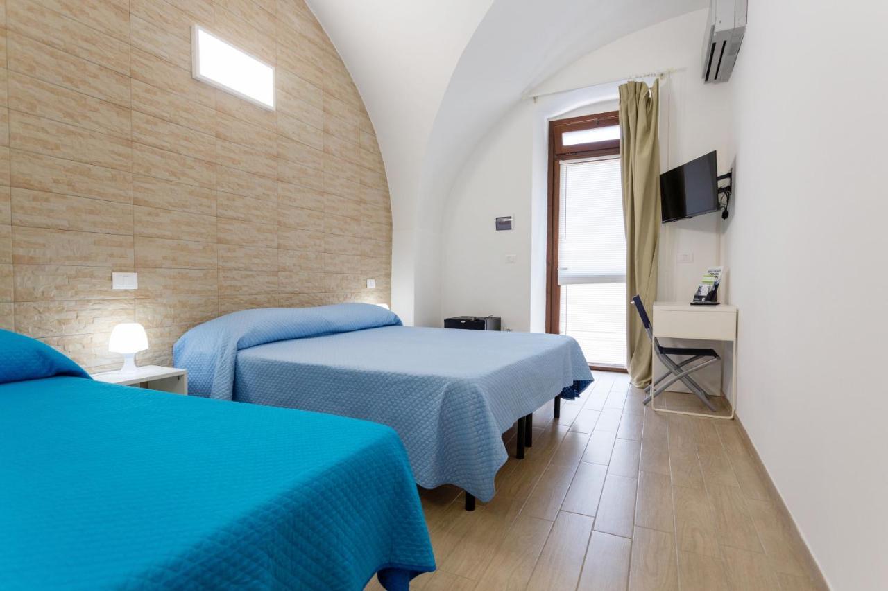Z'Bass Rooms Termoli Exteriör bild