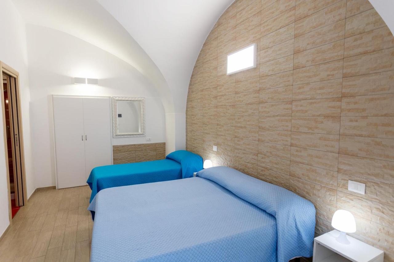 Z'Bass Rooms Termoli Exteriör bild